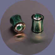 wb8185.JPG (16709 bytes)